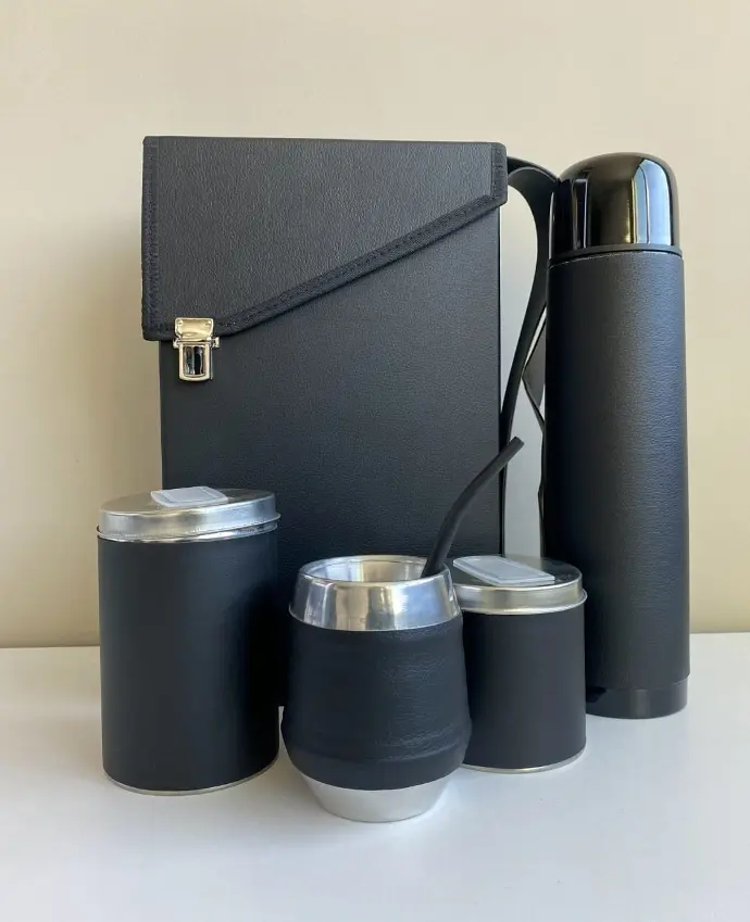 Kit Matero  (Porta Yerba - Mate-Bombilla-Termo-Azucarero)